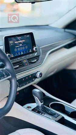 نيسان ألتيما